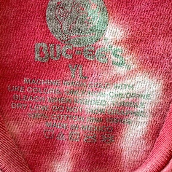 Buc-ees Beavers red tie dye tee shirt. Youth Large. Good condition. - Picture 3 of 6